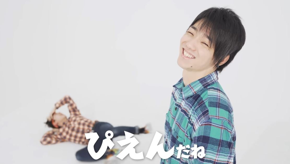 RAB「オタクのぴえん」ミュージックビデオのワンシーン