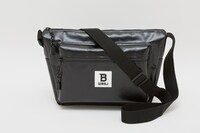 「日本野鳥の会 防水ショルダーバッグ」