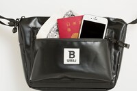 「日本野鳥の会 防水ショルダーバッグ」