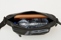 「日本野鳥の会 防水ショルダーバッグ」