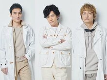 左から草なぎ剛、稲垣吾郎、香取慎吾。