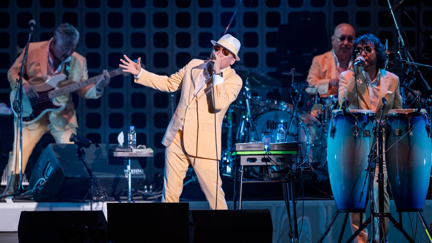 「CRAZY KEN BAND TOUR 2018 GOING TO A GO-GO Presented by NISHIHARA SHOKAI」より。
