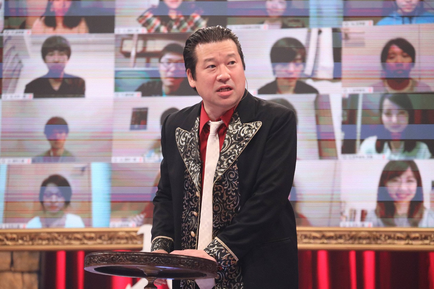 佐藤二朗 (c)フジテレビ