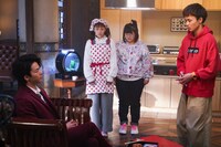 ドラマ「美食探偵 明智五郎」特別編第三夜より「味オンチな六郎とお弁当再現大作戦編」のワンシーン。(c)東村アキコ／集英社