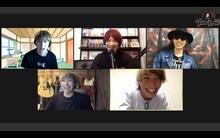 go!go!vanillasとあきらかにあきら（THE ORAL CIGARETTES）。「自宅から生配信！【祝!CD発売アメイジングトーク!!!!】」より。