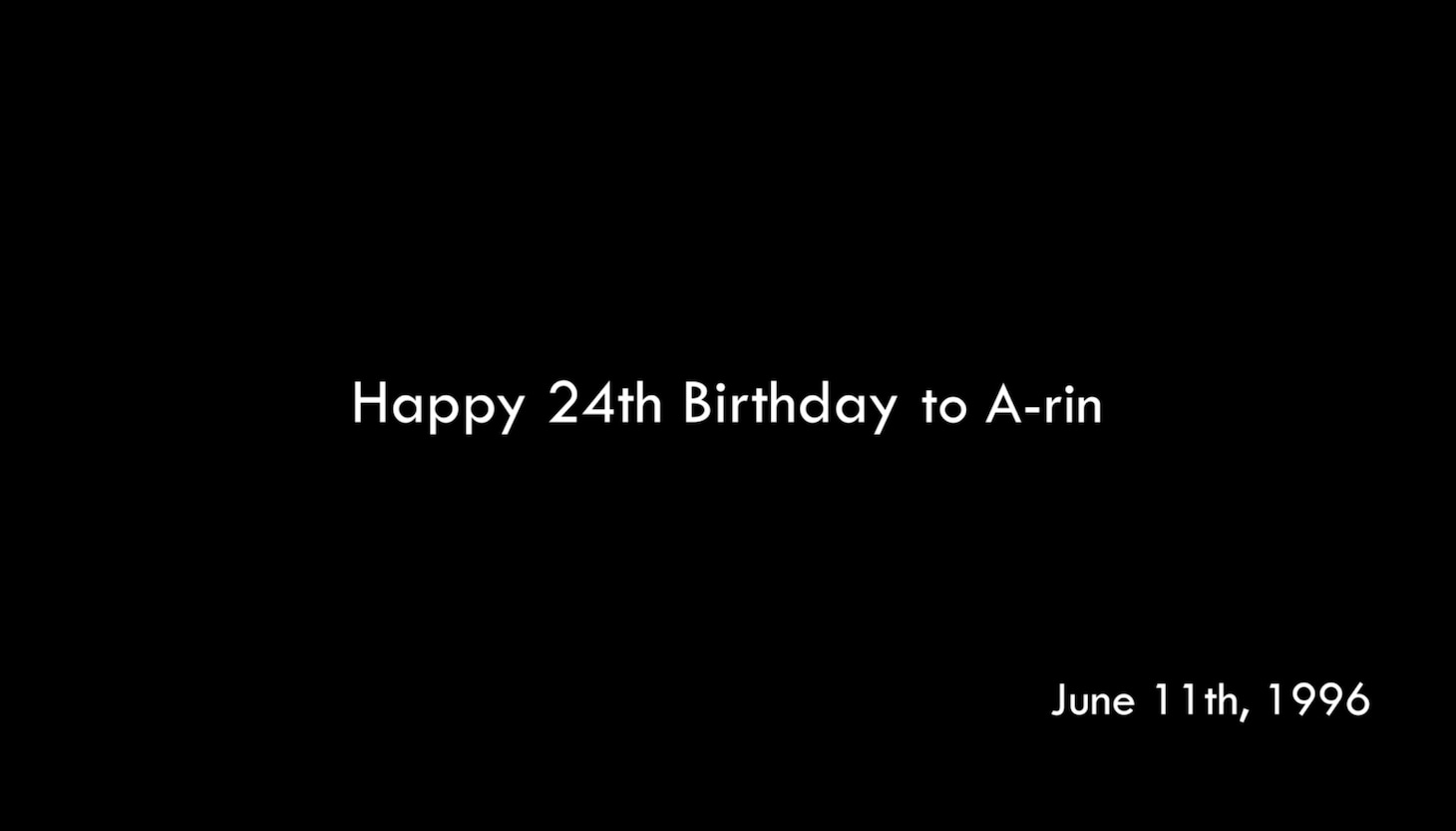 「【ももクリ10周年記念】SPECIAL MOVIE（佐々木彩夏 Birthday ver.）」のワンシーン。