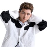 村田祐基（超特急ユーキ）扮する中村ジローラモ。