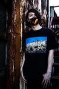 Shredders SocietyのTシャツを着用したko-hey（NAMBA69）