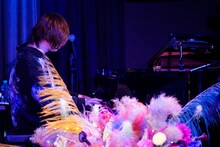FLOWER FLOWER配信ライブ「インコの気まぐれ」より。