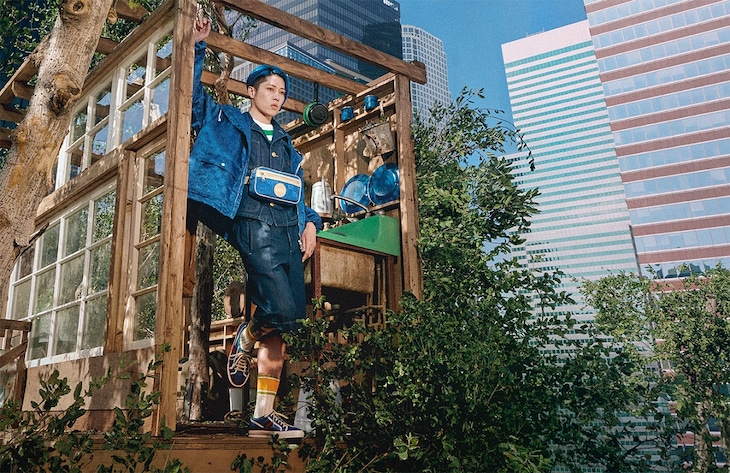 「Gucci Off the Grid collection」を着こなすMIYAVI。（Courtesy of Gucci）