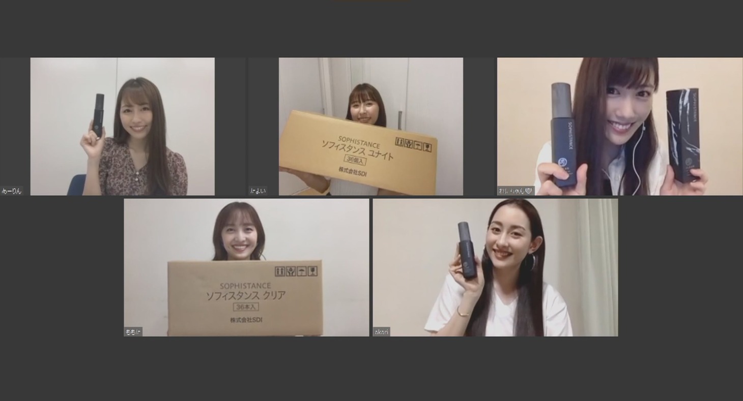 ももいろクローバーZと早見あかり。