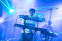 mono（撮影：真島洸）