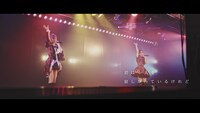 AKB48「離れていても」MVのワンシーン。(c)AKB48 / キングレコード