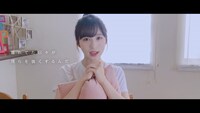 AKB48「離れていても」MVのワンシーン。(c)AKB48 / キングレコード