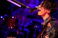 川上洋平（Vo, G）（撮影：河本悠貴）