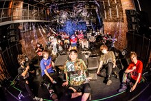 jealkb「social薔薇ノdistance」より。