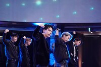 JO1「KCON:TACT 2020 SUMMER」でのパフォーマンスの様子。