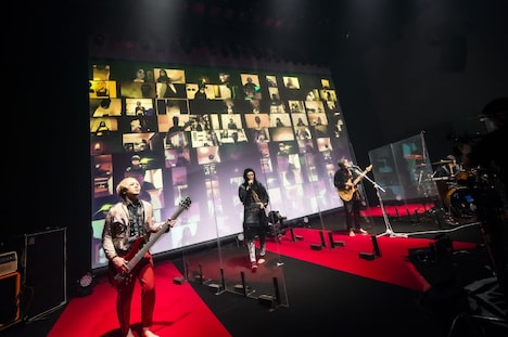 MUCC「～Fight against COVID-19 #2～『惡-THE BROKEN RESUSCITATION』」より。（撮影：田中聖太郎）