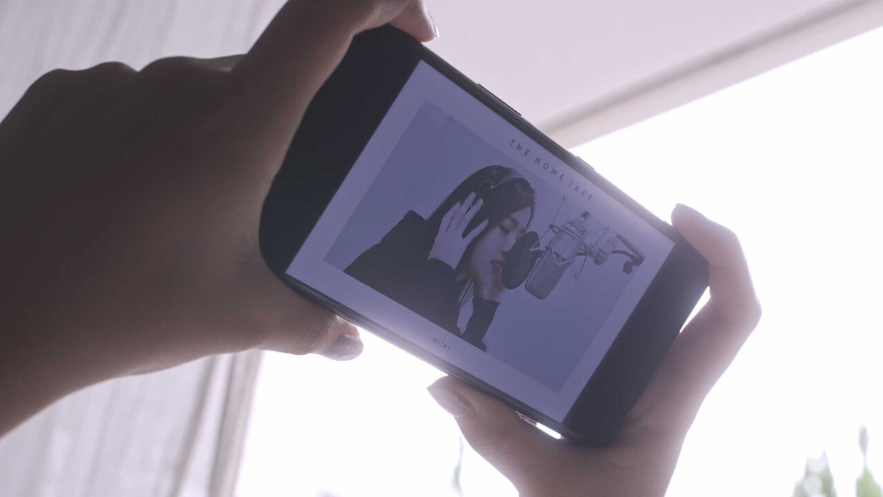 CM動画「Sony 1000X Series × THE FIRST TAKE milet編: WF-1000XM3」のワンシーン。