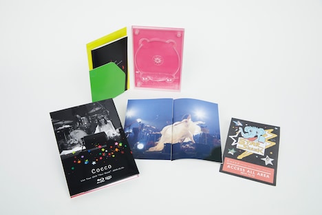 Cocco「Cocco Live Tour 2019 "Star Shank" -2019.12.13-」初回限定盤のパッケージ画像。