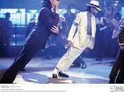 マイケル・ジャクソン「Smooth Criminal」ミュージックビデオより。(c)Photofest/Aflo