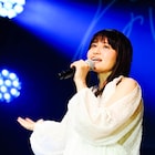 中島愛、初の配信ライブで“星”テーマに9曲披露「皆さんが目の前にいてくれる感覚」