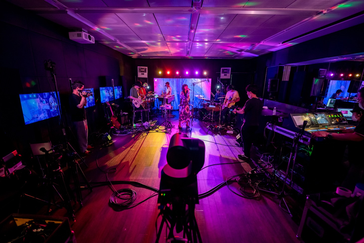 「DAOKO 4th ALBUM『anima』Release Talk & Live SUPER DOMMUNE」より。