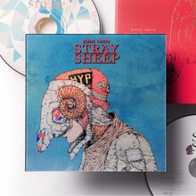 米津玄師「STRAY SHEEP」アートブック盤（Blu-ray）を展開した様子。
