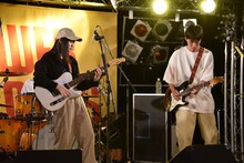 左から原田珠々華、山本幹宗。