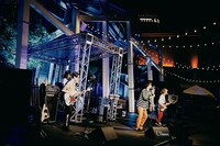 OKAMOTO’S「90'S TOKYO BOYS "Online Broadcast"」の様子。（撮影：椋尾詩）