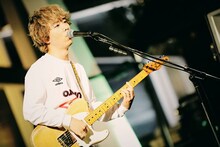 オカモトコウキ（G）（撮影：椋尾詩）