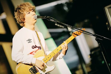 オカモトコウキ（G）（撮影：椋尾詩）