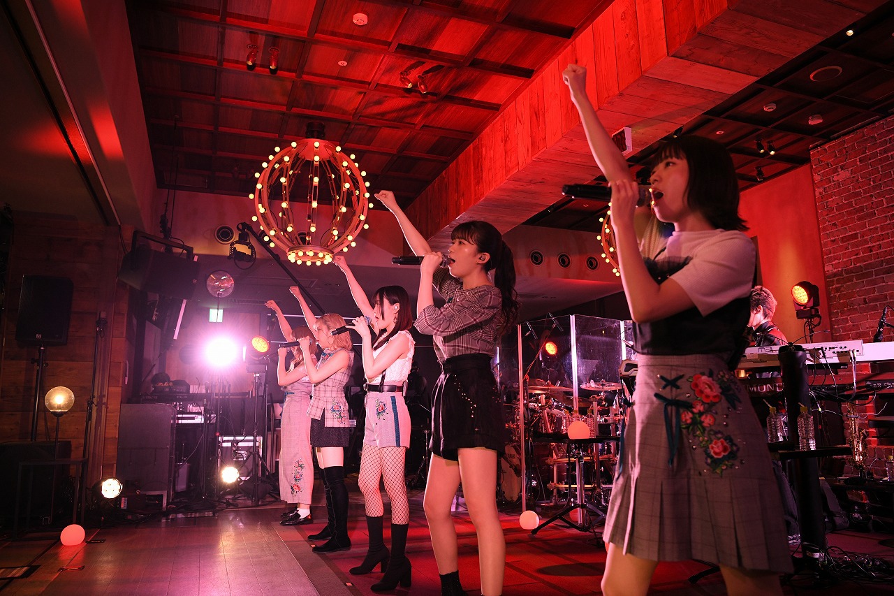 「Little Glee Monster ＞BRIGHT NEW WORLD＜ スペシャルオンデマンドライブ」より。（Photo by Yusuke Satou）