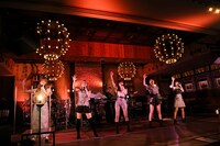 「Little Glee Monster ＞BRIGHT NEW WORLD＜ スペシャルオンデマンドライブ」より。（Photo by Yusuke Satou）