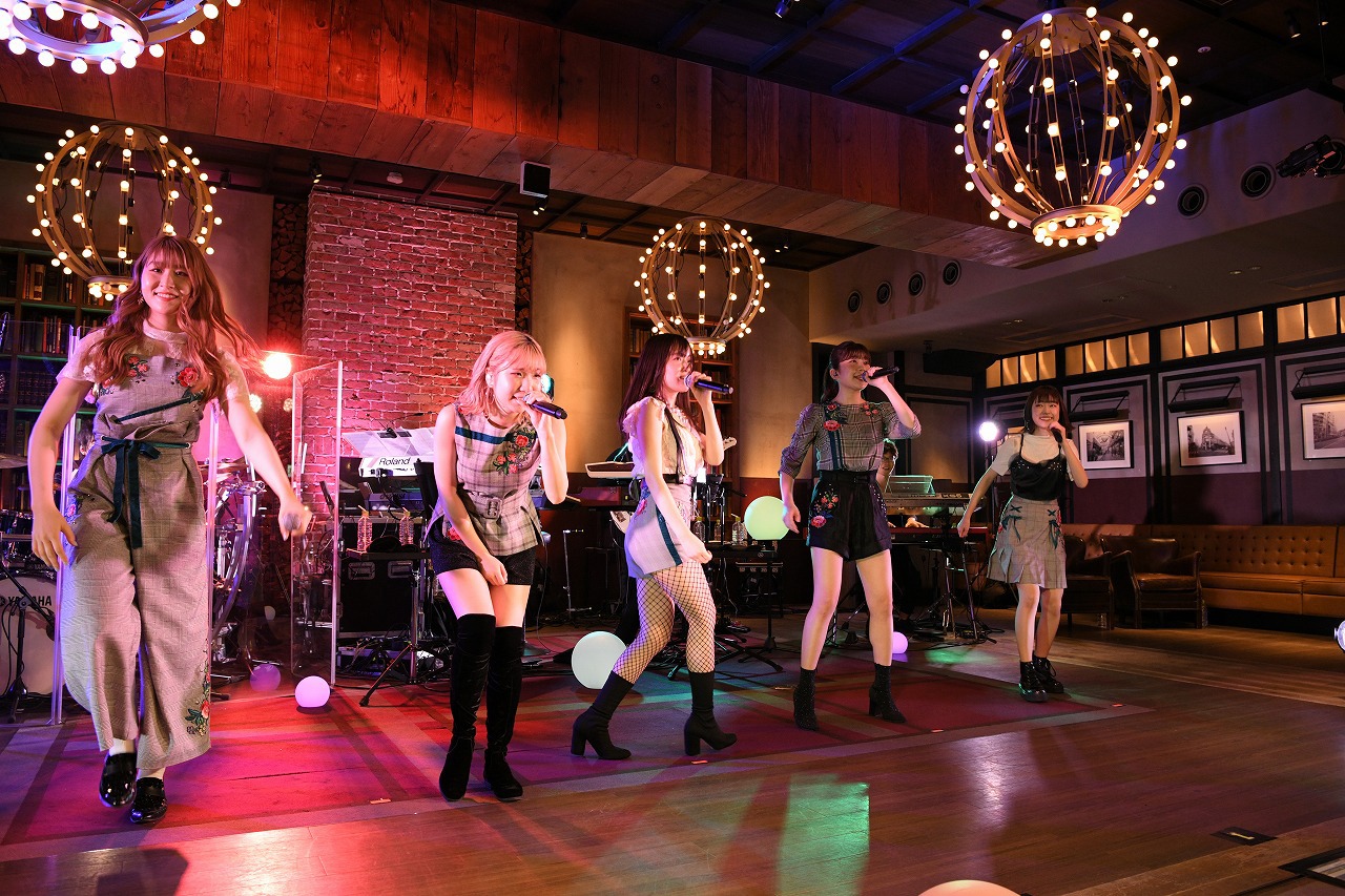 「Little Glee Monster ＞BRIGHT NEW WORLD＜ スペシャルオンデマンドライブ」より。（Photo by Yusuke Satou）