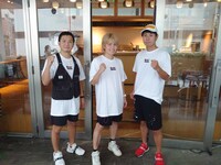 「INGプロジェクト」に参加する手越祐也（写真中央）。