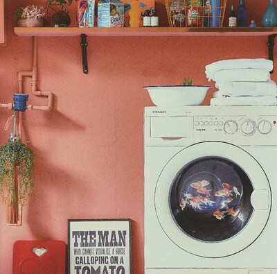 Lucky Kilimanjaro「エモめの夏」ジャケット