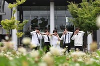 愛知・岡崎市役所前で撮影されたH△Gの写真。