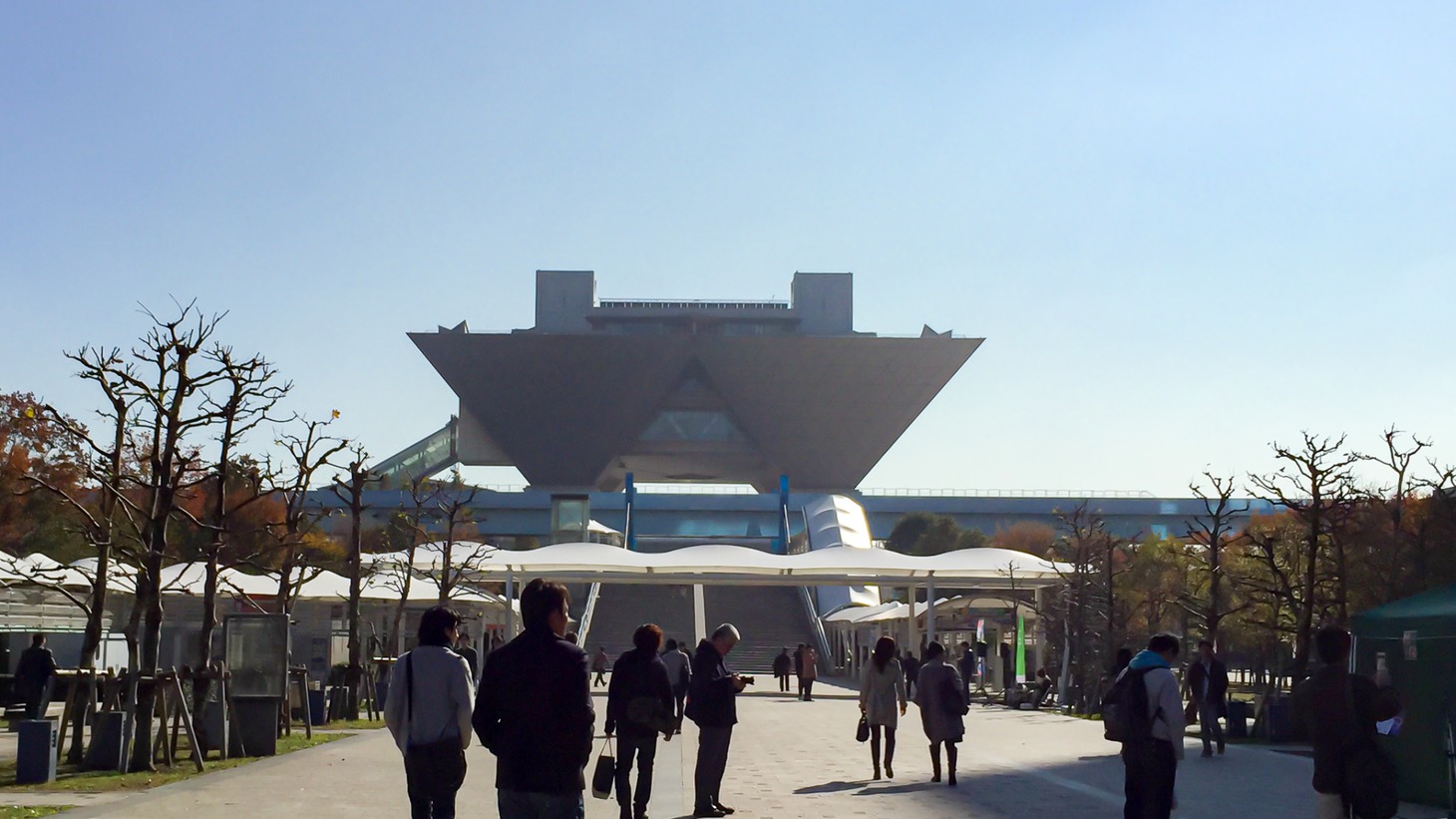 東京ビッグサイト外観（2014年撮影）