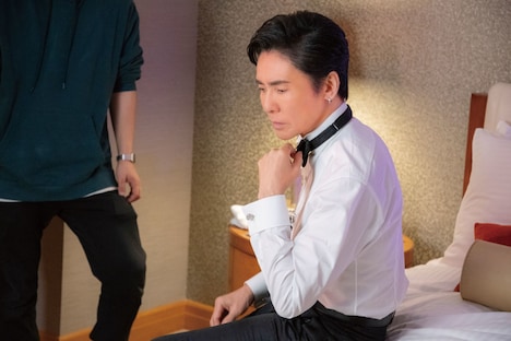 郷ひろみ「ウォンチュー!!!」ミュージックビデオより。