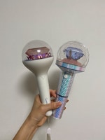 ダイヤをモチーフにしたSEVENTEENのペンライト。