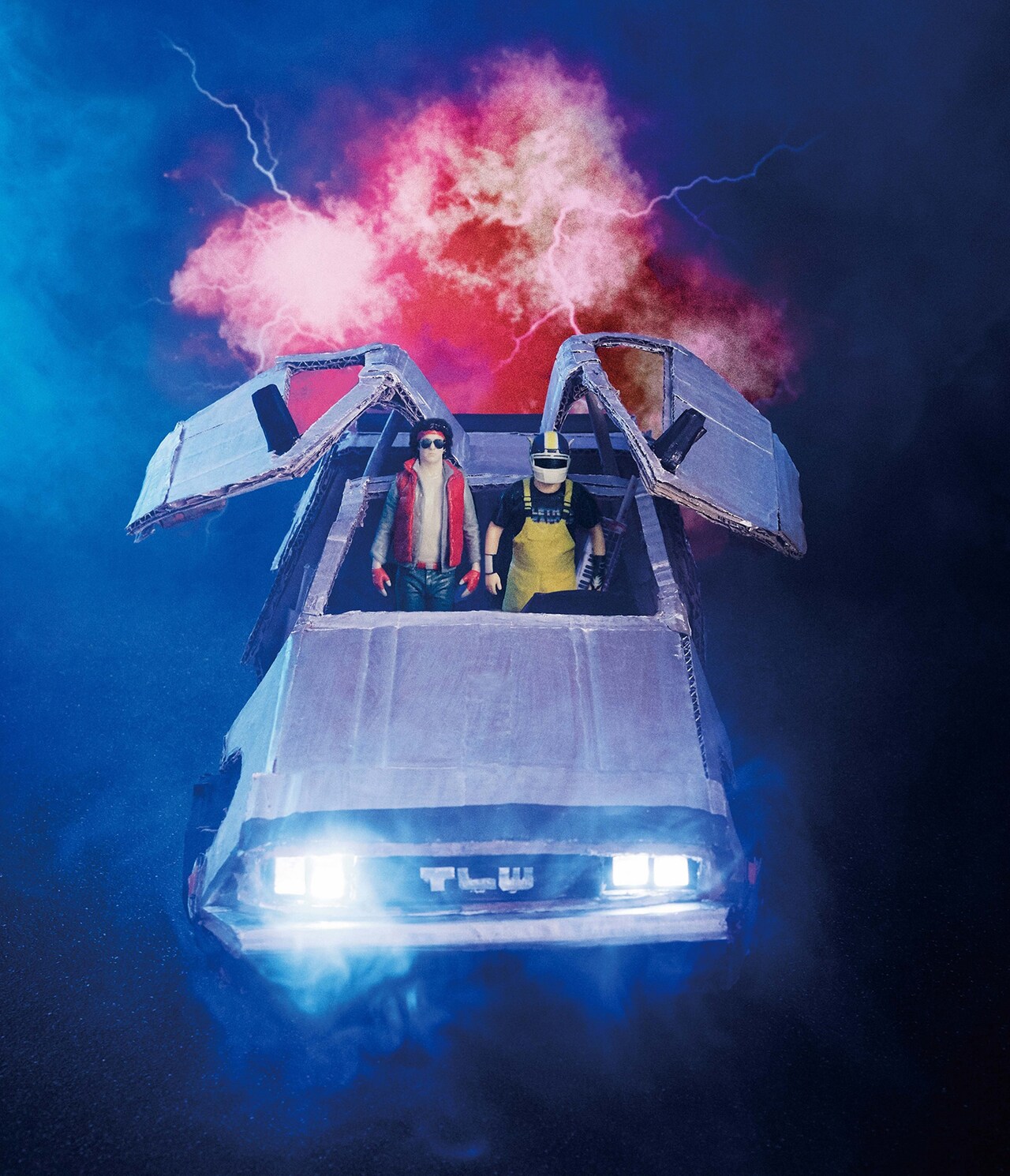 ザ・リーサルウェポンズ、8cmシングル「半額タイムセール」でメジャーデビュー