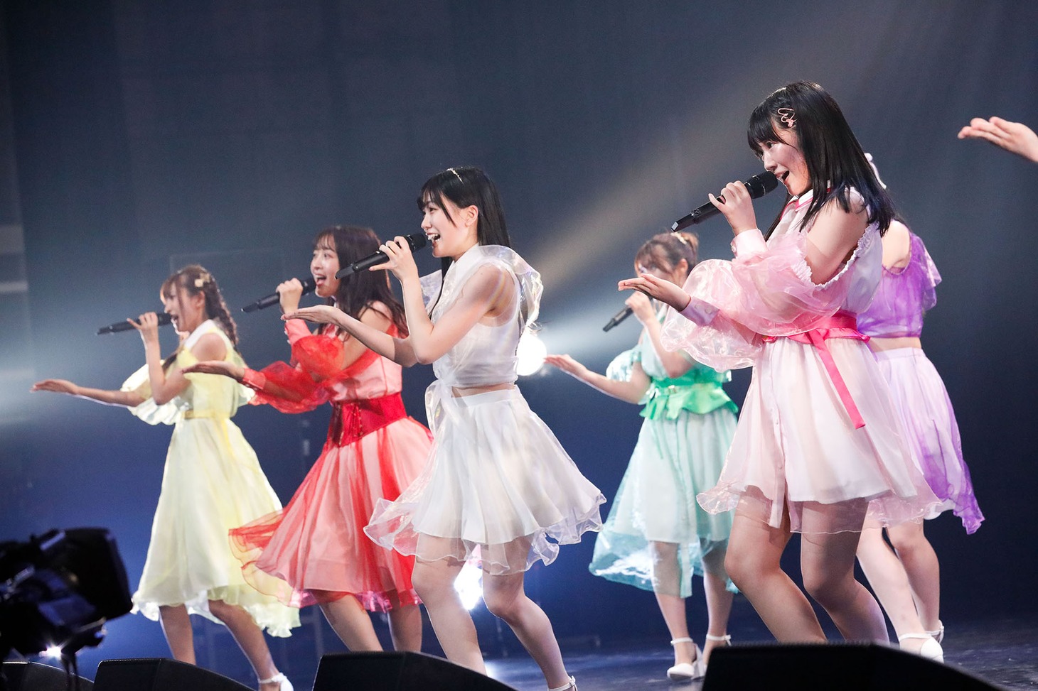 SUPER☆GiRLS（写真提供：エイベックス）