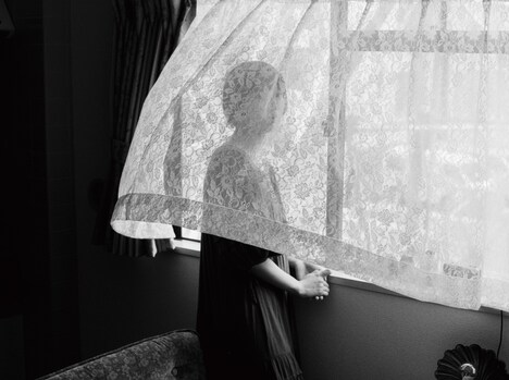 ライブDVD「カネコアヤノ 単独演奏会『さいしん』2020.6.25 ザムザ阿佐ヶ谷」に付属するフォトブックの表紙。