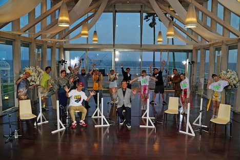 「STREAMING LIVE『加山雄三の新世界』~海だ!ライブだ!トークだ!大ロケーション逗子マリーナより生配信~」集合写真