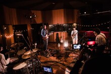 「LIVEWIRE カネコアヤノ@伊豆スタジオ」の様子。（撮影：曽我美芽）