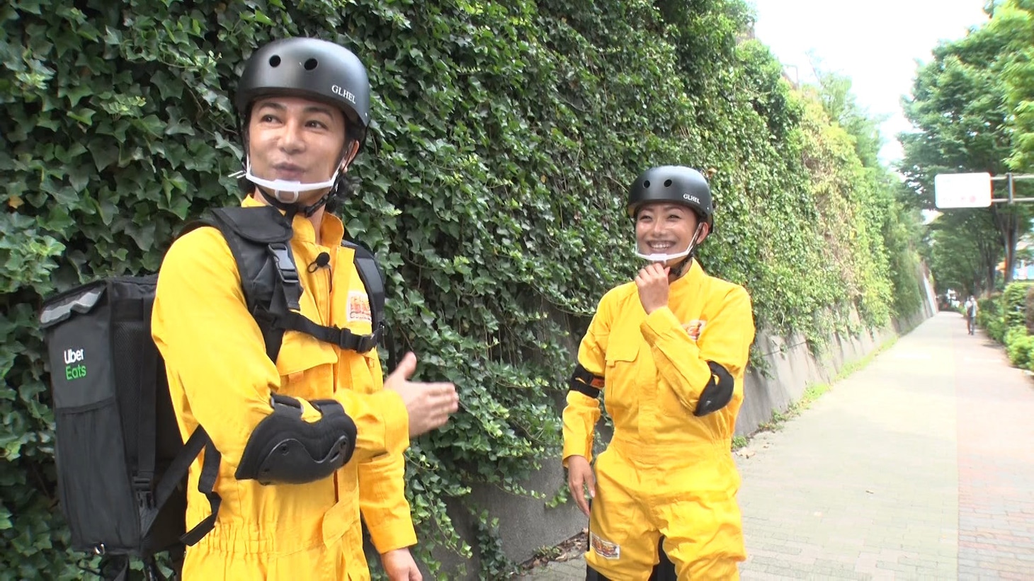 左から武田真治、安藤美姫。(c)フジテレビ