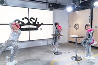 左から永野、アイナ・ジ・エンド、セントチヒロ・チッチ。