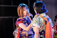 三好麗奈（左）（Photo by Masayo）