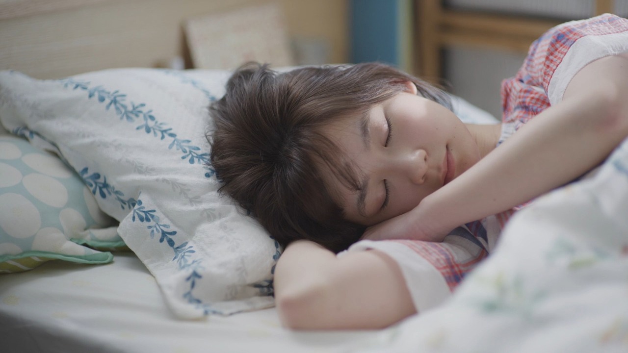 トヨタホーム新CM「『なのに』がある家 夏篇」のワンシーン。
